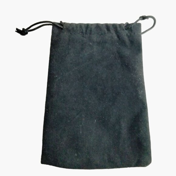 Black Velvet Jewelry Bag Elegant Gift Stash Drawstring 5 x 4 - Picture 2 of 3